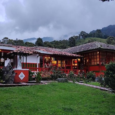 سالنتو Ecohotel Pinohermoso Reserva Natural المظهر الخارجي الصورة